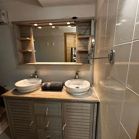 La Paradisu Semesterbostad *